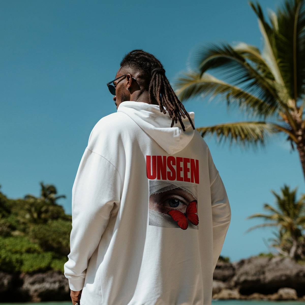 Unseen Eyes - Unisex Comfy Hoodie